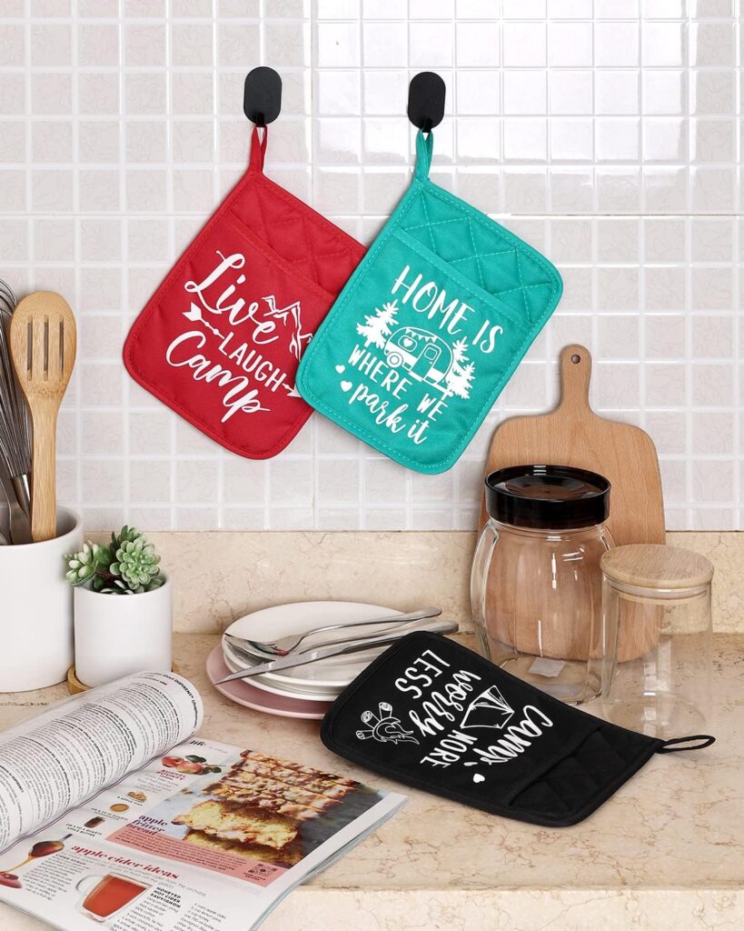 Vansolinne Camping Funny Pot Holder Camp Themed Heat Resistant Pad with Pocket Kitchen Potholder Supplies Gift for Camper Bake-Lover Housewarming Gift Set of 3